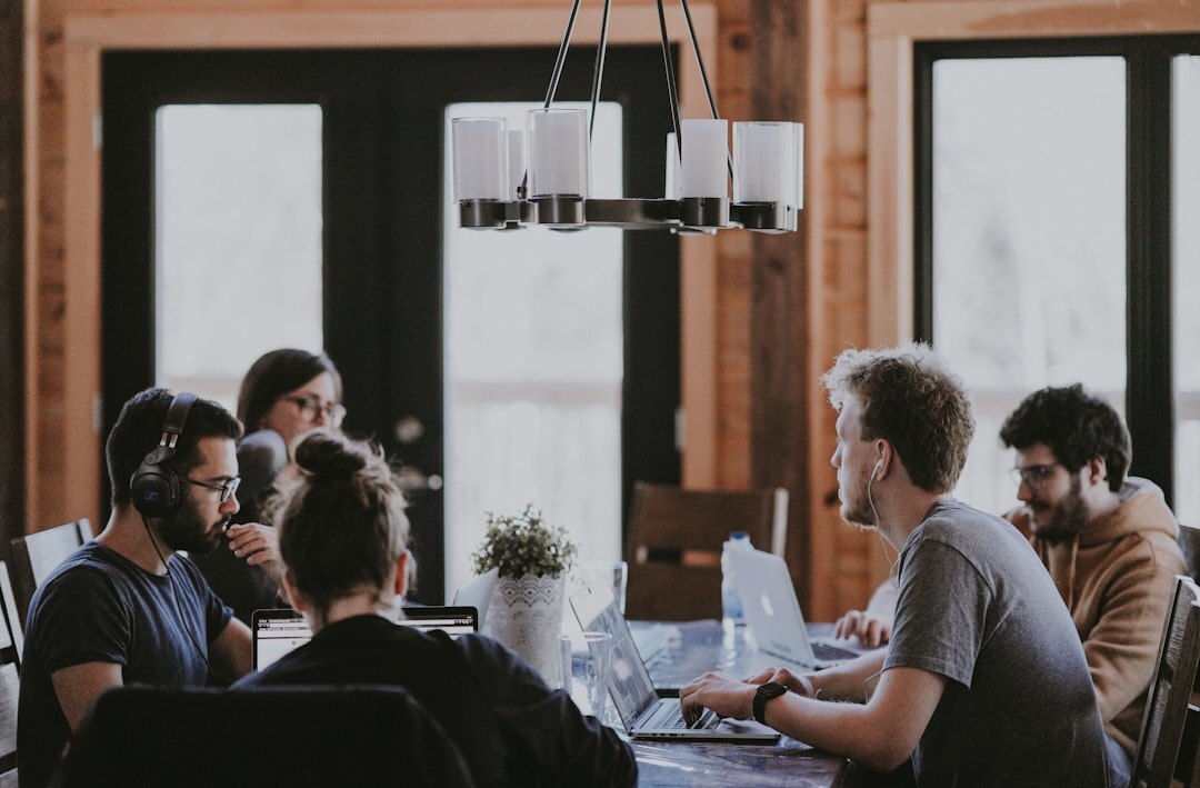 group discussion in meeting